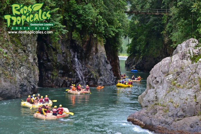 Dos Montañas Gorge, Pacuare River
