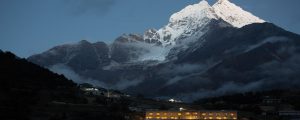 Thamserku Trekking