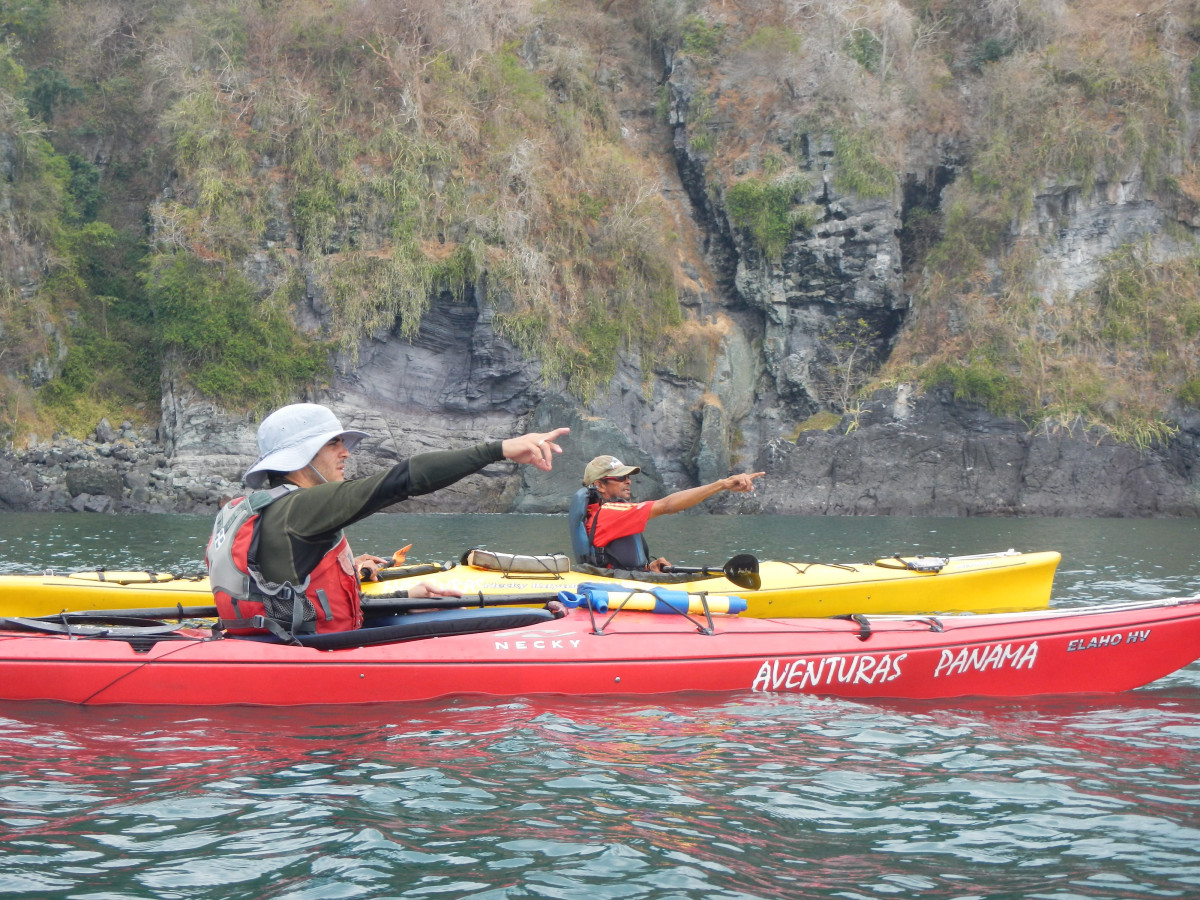 Kayaking around Taboga Island