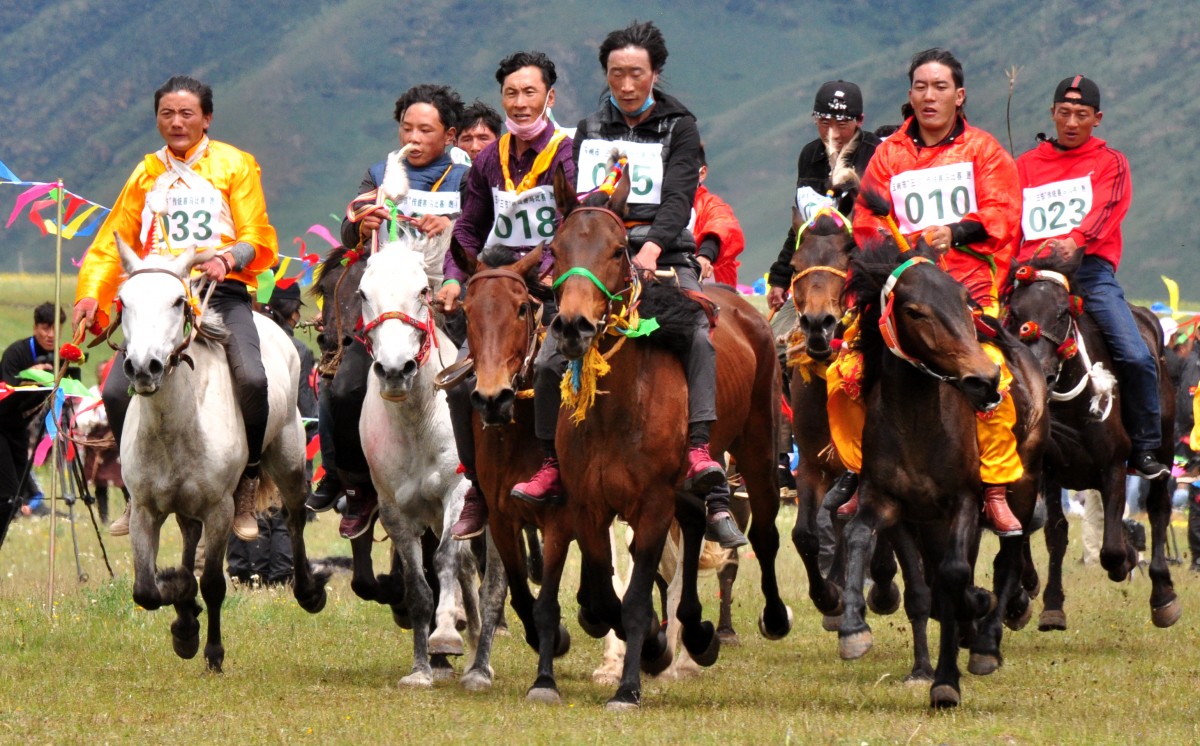 Yushu Horse Racing Festival in Qinghai