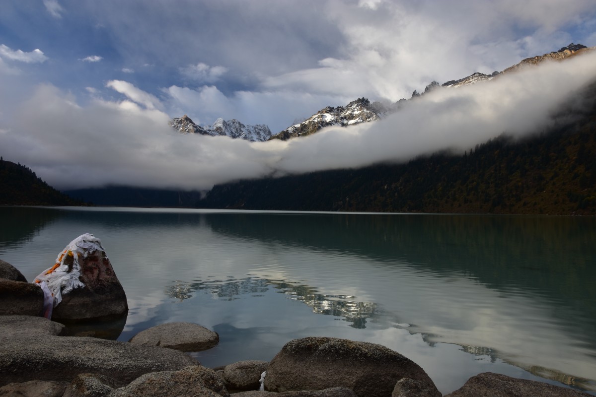 Xinlu Hai Lake in West Sichuan