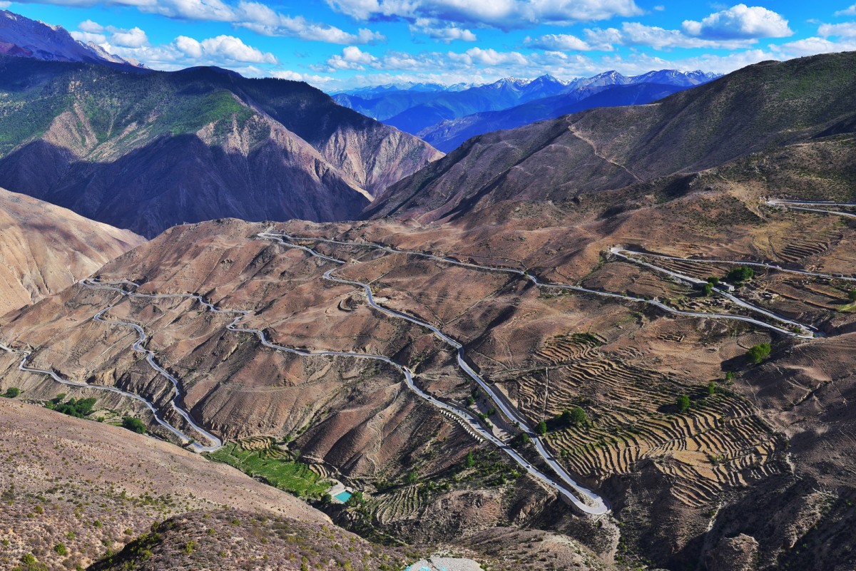 Overland Tour from Sichuan to Tibet on G318 Highway