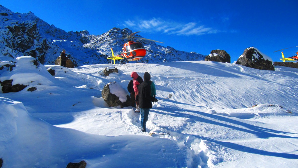 Gosainkunda Heli Tour