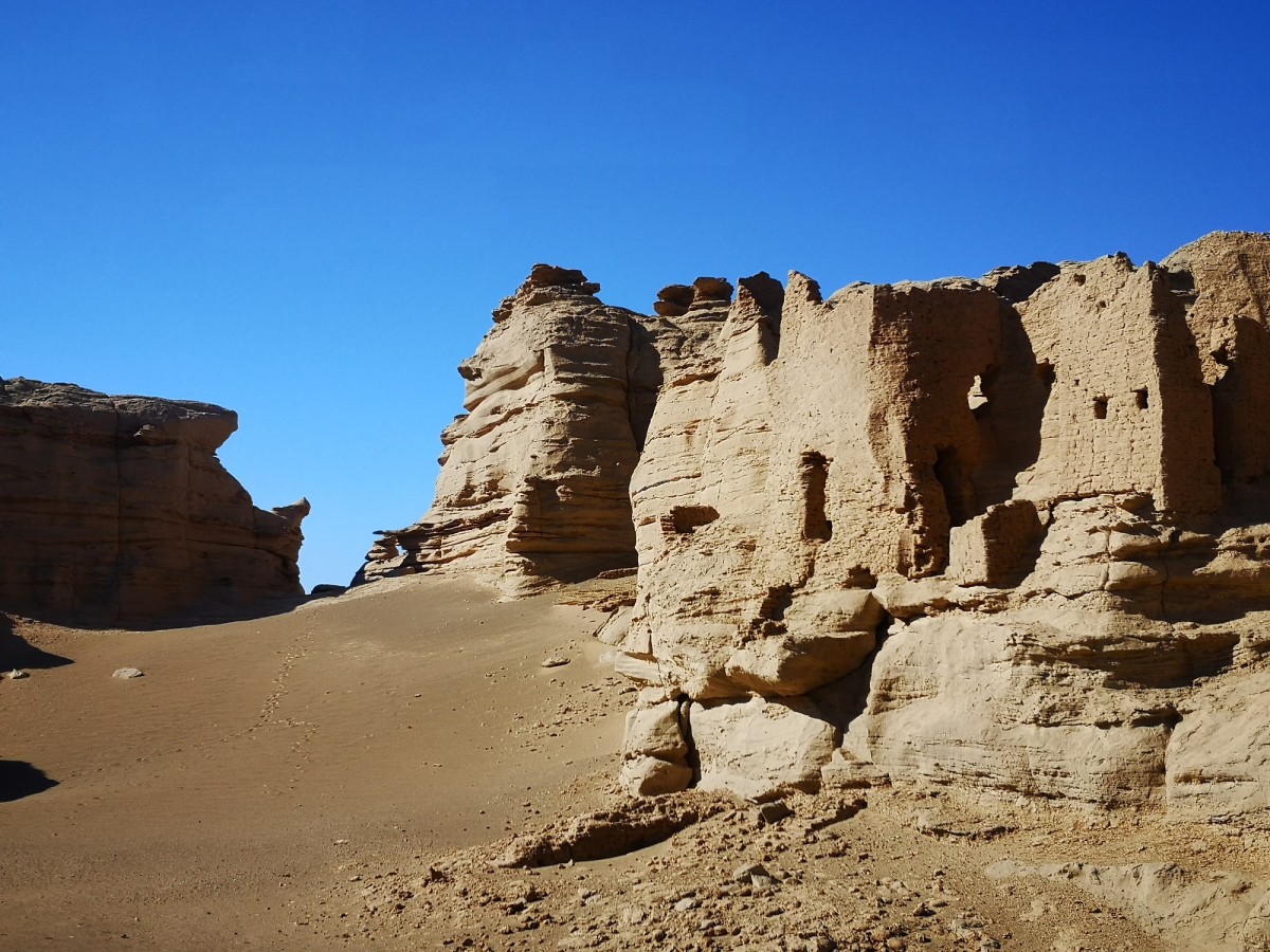 Self Drive Tour through China with Own Camper Van - Grand Sea Road (Da Hai Dao) in Hami, East Xinjiang, West China